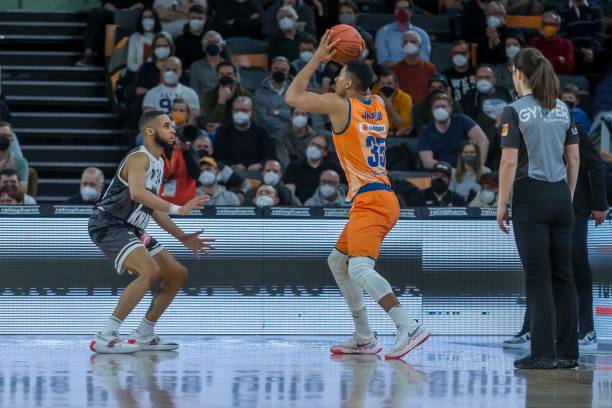 防守篮板和 防守篮板和