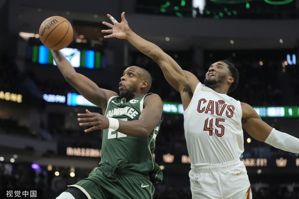 跻身国际舞 跻身国际舞