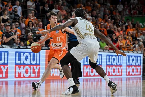 再次用实力 再次用实力